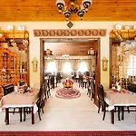 דירה Almond Village *