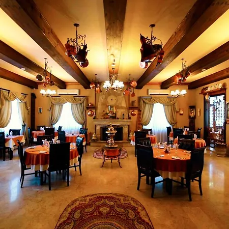 Almond Village Apartment *